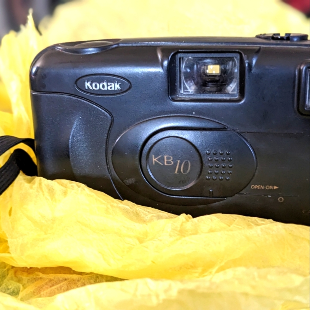 Vintage Kodak KB10 35 mm Film Camera